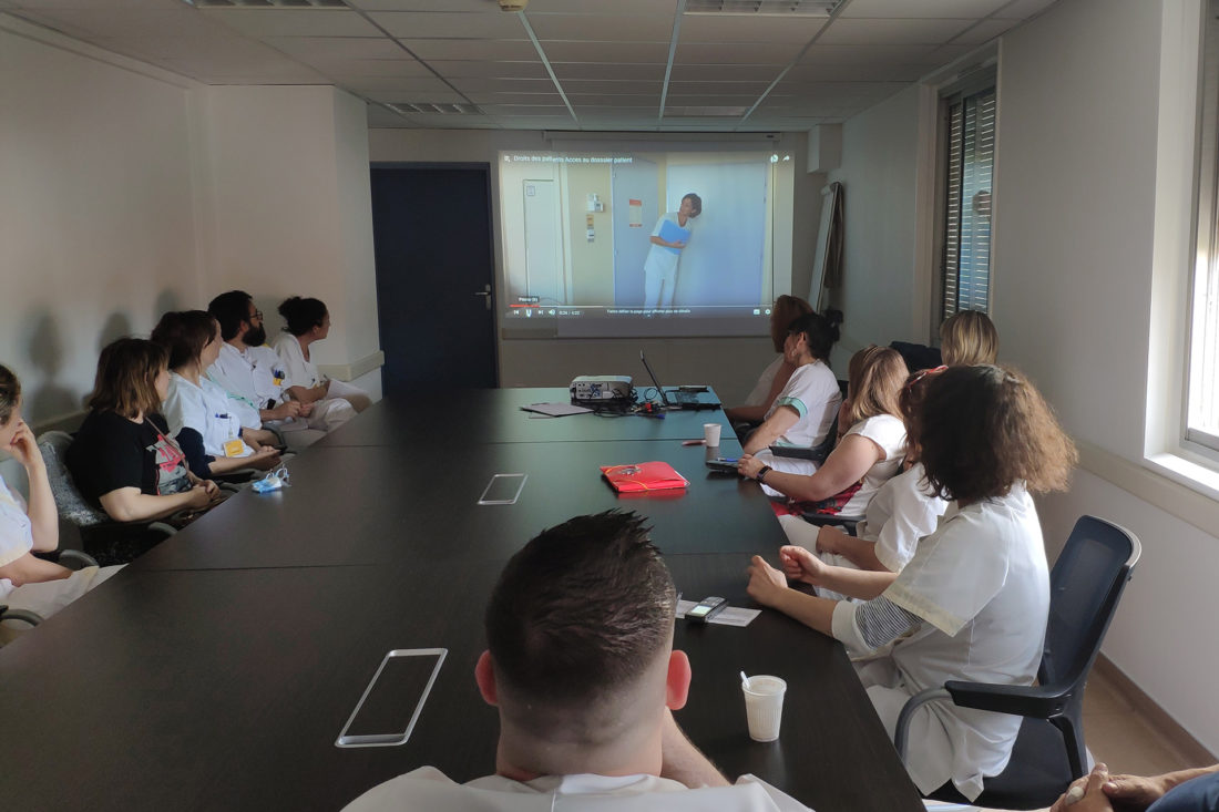 Sensibilisation des professionnels aux droits des patients